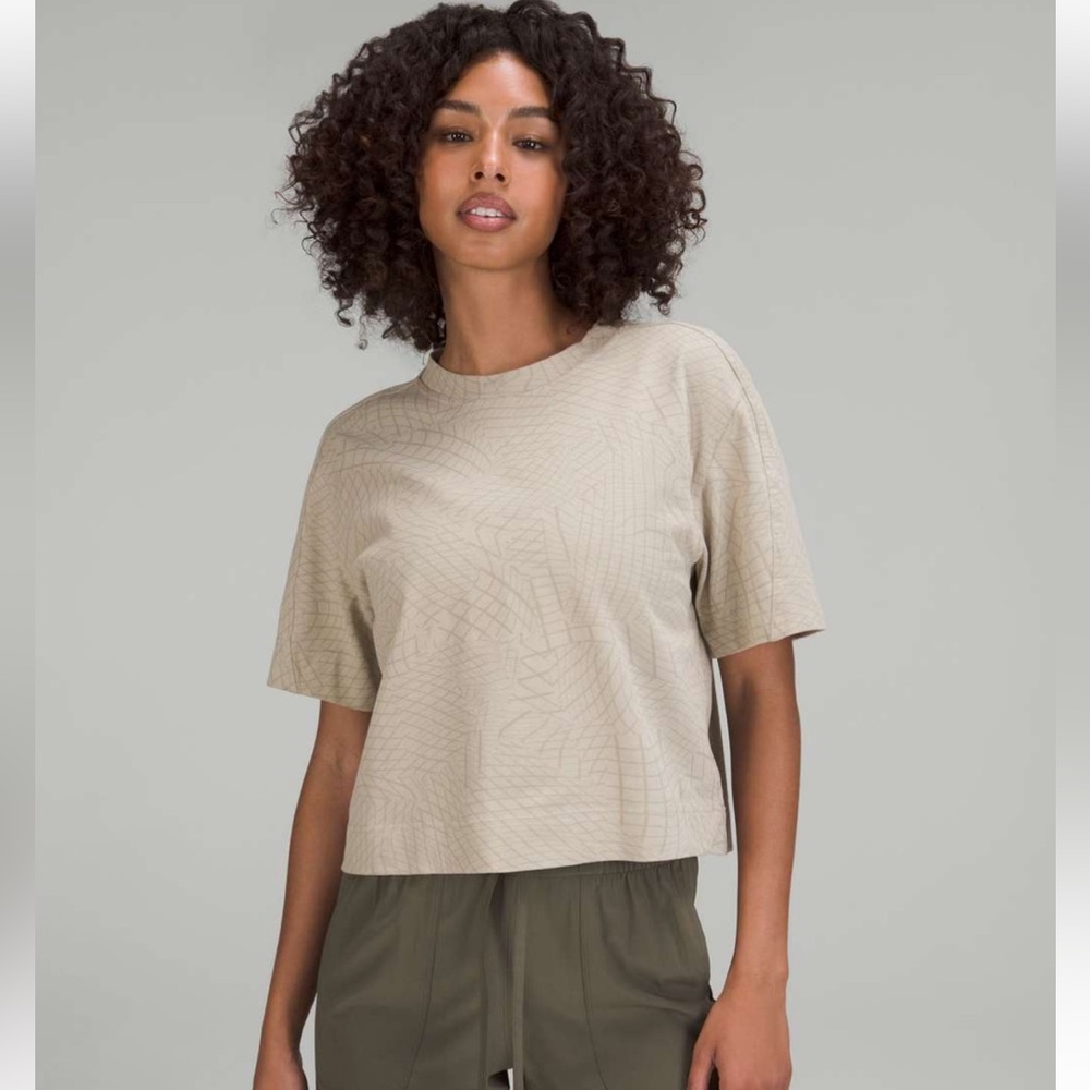 Lululemon Heavyweight Cotton T-Shirt Gradiating Grid size 4